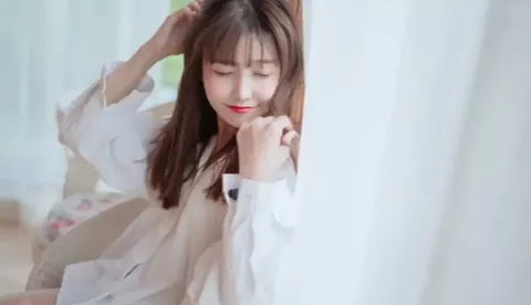 虎跳峡露天厕所